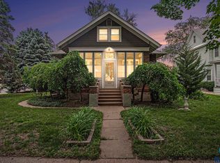 401 Linn St, Yankton, SD 57078