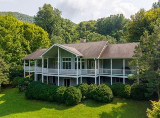 2517 River Rd, Franklin, NC 28734