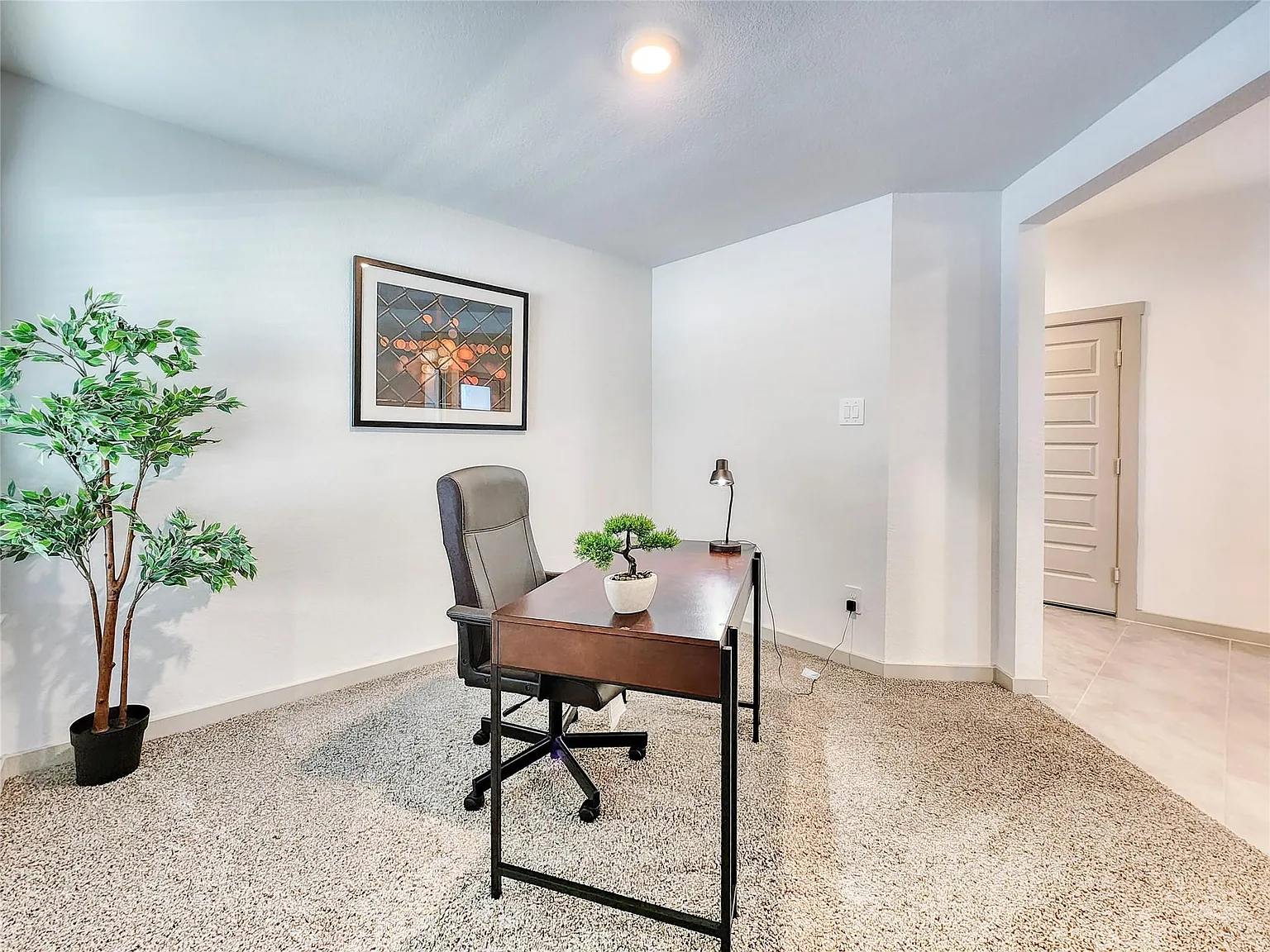 4 bed, 3.0 bath, 2041 sqft, $2,551 — Photo 3