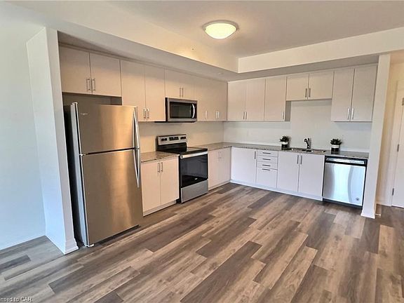 3rd image of 88 Gibson St #507