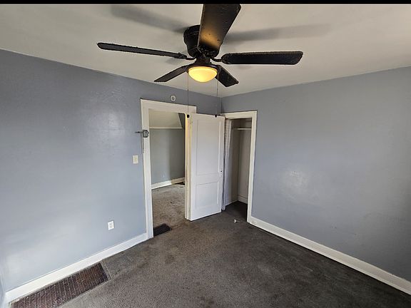 3rd image of 13929 Arlington St #2