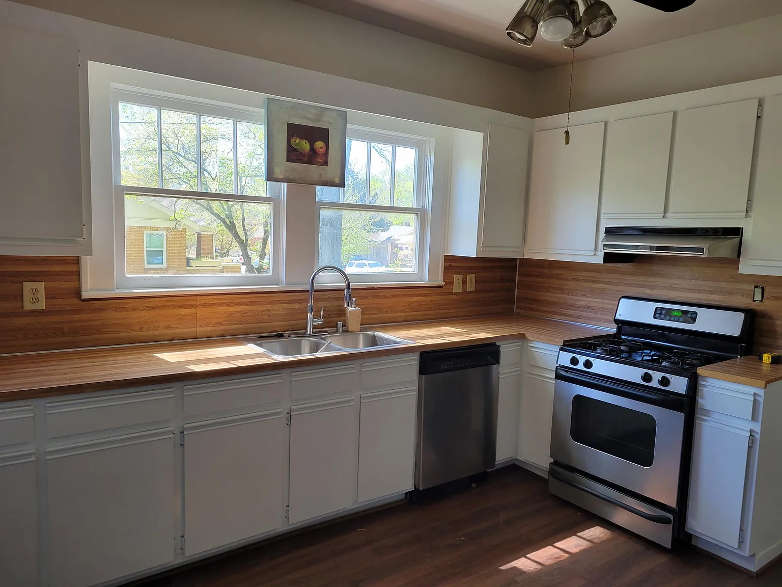 3 bed, 1544 sqft, $1,995 — Photo 2