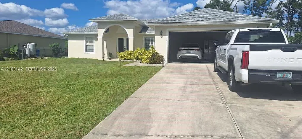 3 bed, 2.0 bath, $2,000 — Photo 1