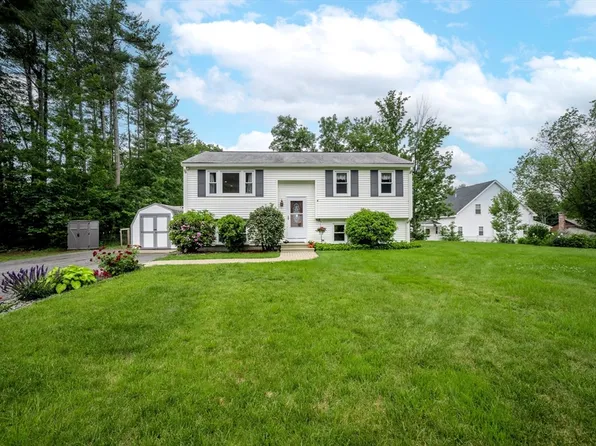 61 Wright Rd, Ayer, MA 01432
