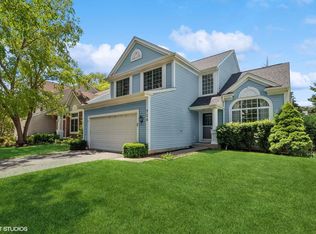 924 Tylerton Cir, Grayslake, IL 60030