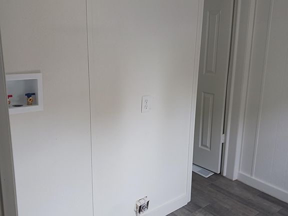 4th image of 2200 Harper St Lot C-26