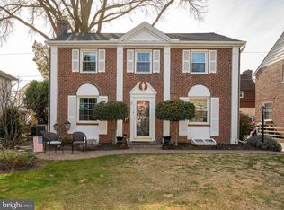 212 Walnut Pl, Havertown, PA 19083