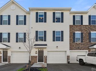 302 Discovery Rd, Brick, NJ 08723