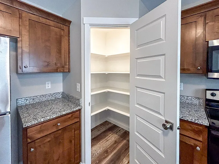 190 Margette Way — Photo 17