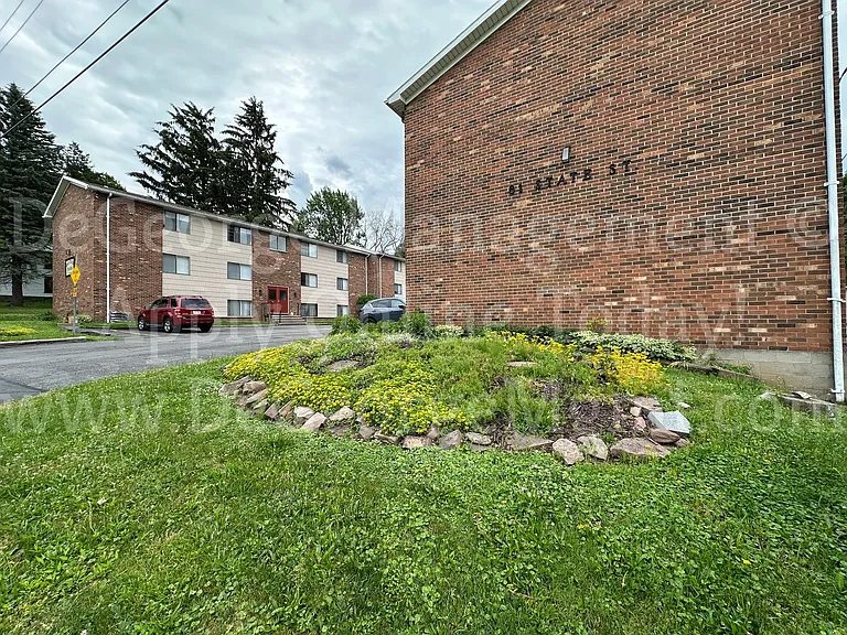 Oak Ridge Manor Apartments — Photo 45