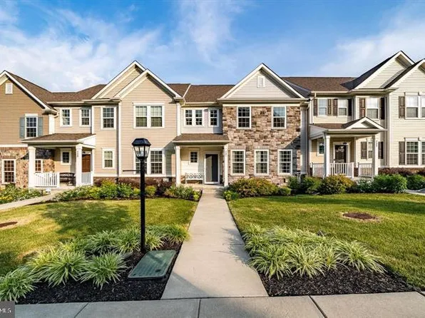 733 Sun Valley Ct, Chester Springs, PA 19425