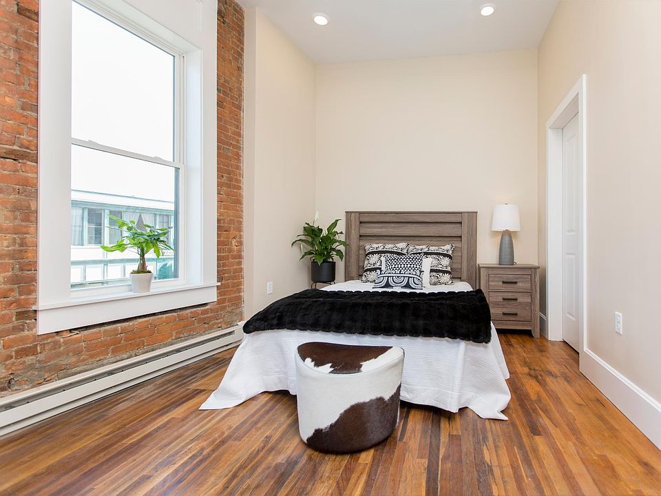 Master Bdrm with attached bathroom/shower (southern exposure)