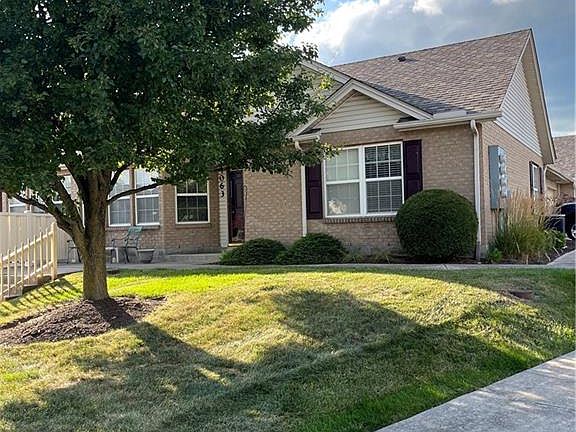 2nd image of 4063 Twin Lakes Cir