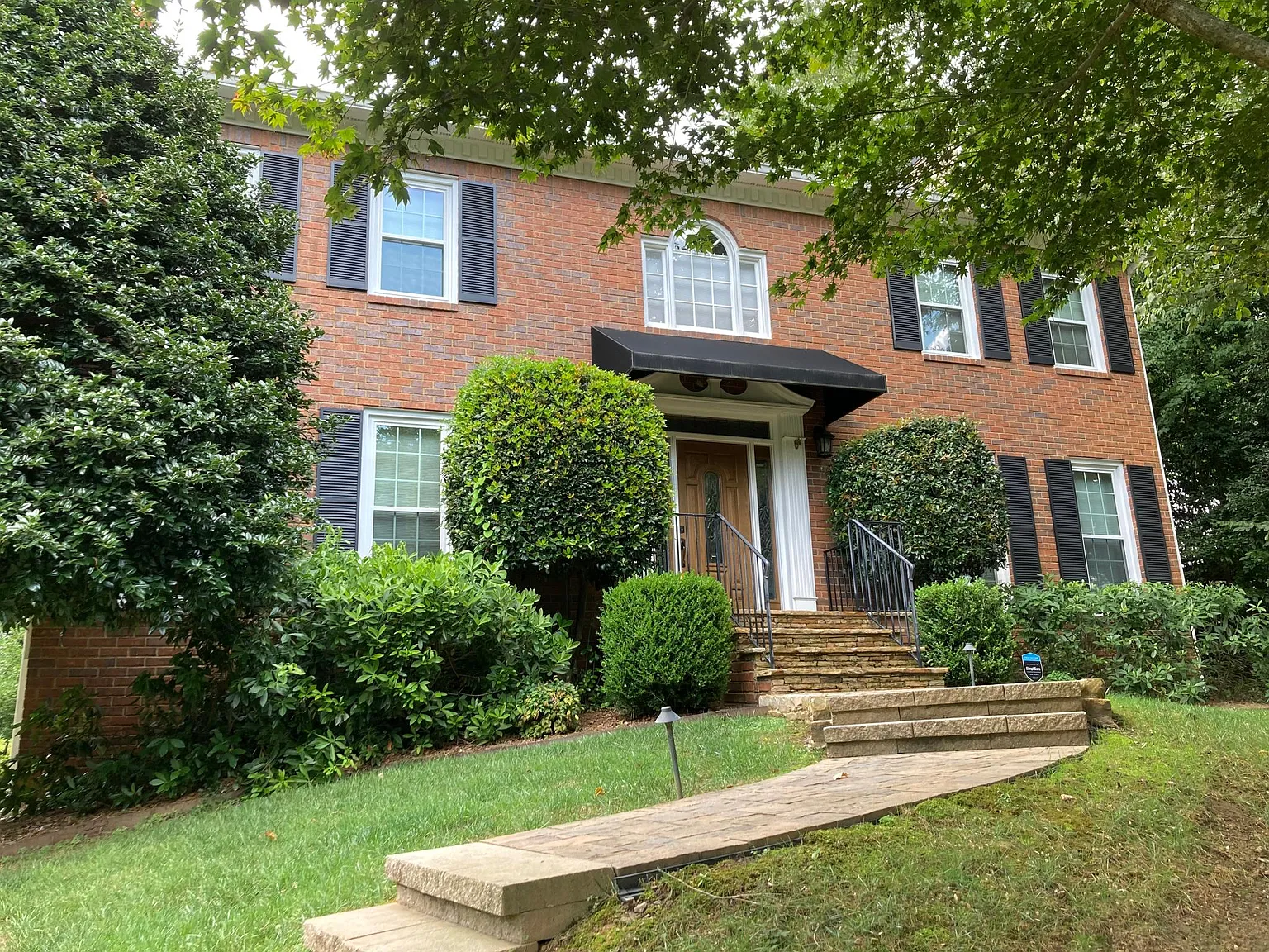 4330 Riverhill Ln NE — Photo 1