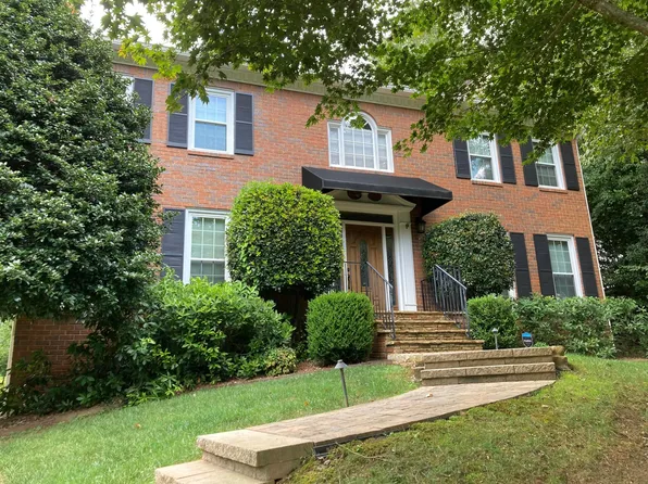4330 Riverhill Ln NE, Roswell, GA 30075