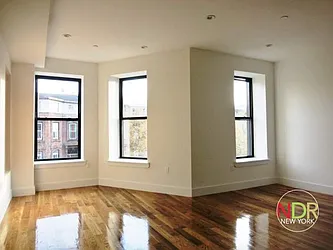 Rented by Next Door Realty NYC