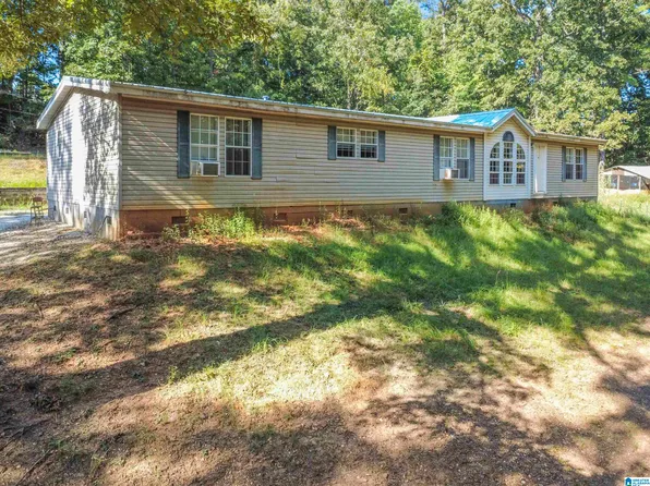 95 Lake Tate Rd, Sylacauga, AL 35151