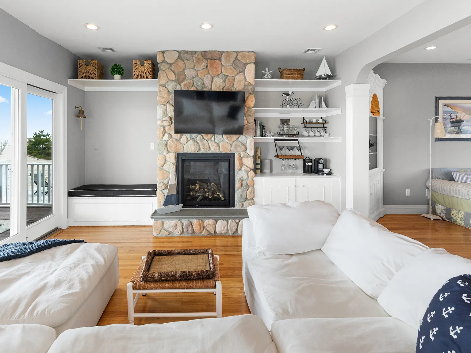 Oceanfront Getaway — Photo 4