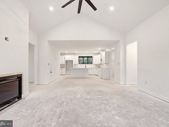 4th image of 144 Messick Rd