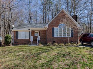 1253 Skyview Dr, Mebane, NC 27302