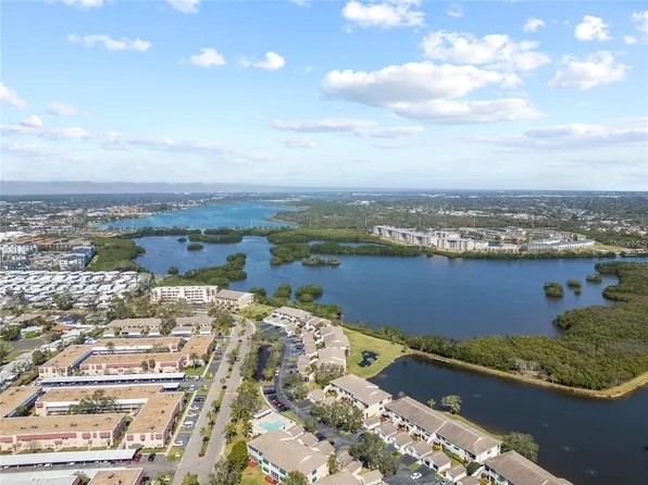 10032 65th Ave N APT 24, Saint Petersburg, FL 33708