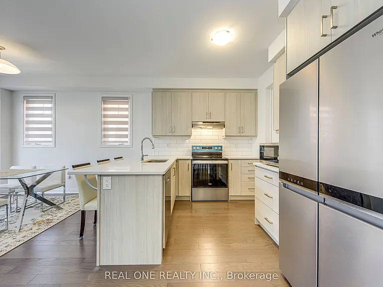 1413 William Halton Pkwy W — Photo 10