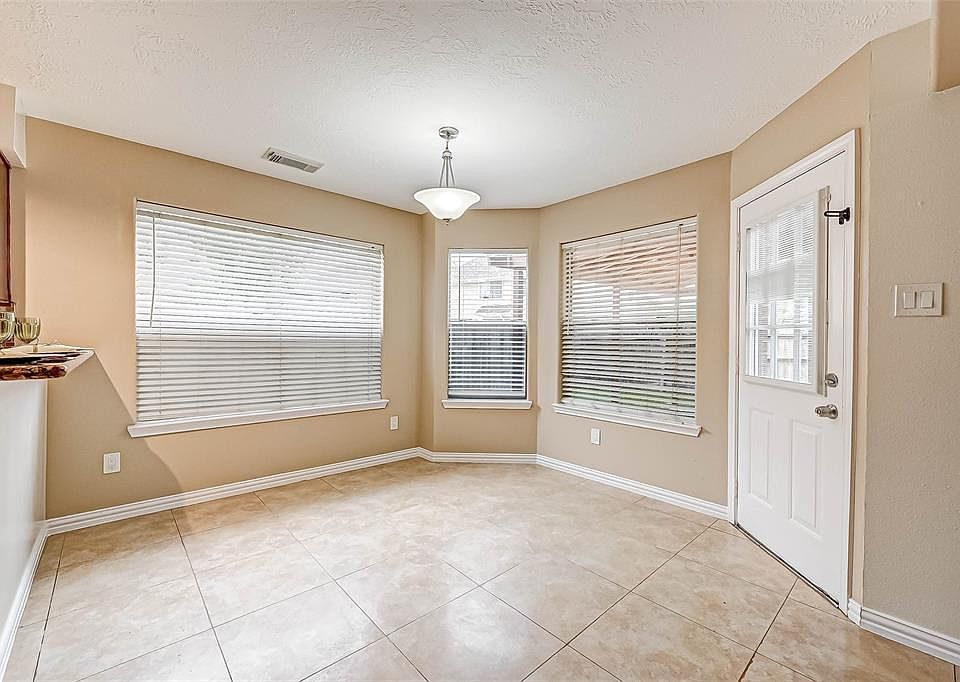 1st image of 16515 Ember Hollow Ln