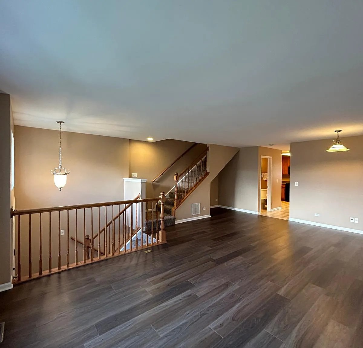3 bed, 2.5 bath, 1757 sqft, $2,695 — Photo 2