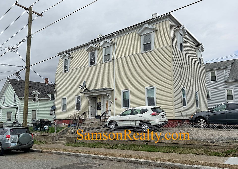 1st image of 224 Juniper St #1R