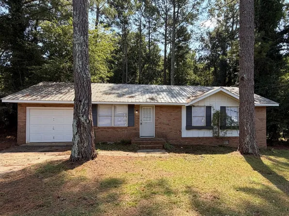 196 Merlin Dr, Athens, GA 30606