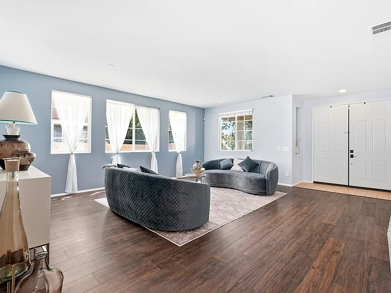 39112 Desert Holly Ln — Photo 2