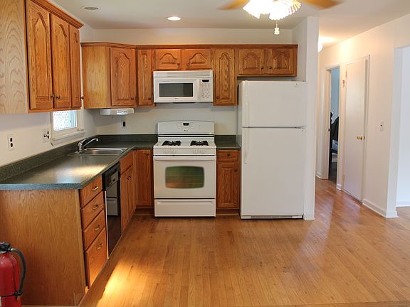 2nd image of 46 Mills Ave