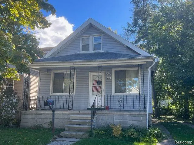 428 E Milton Ave photo 1