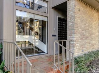 8 Gallery Ct, San Antonio, TX 78209