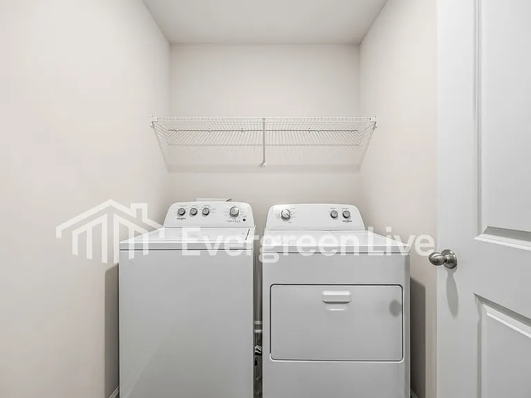 2233 Courtina Way — Photo 7