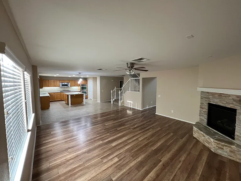 38109 Floricita St — Photo 6