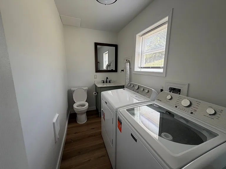 813 Ridge St — Photo 16