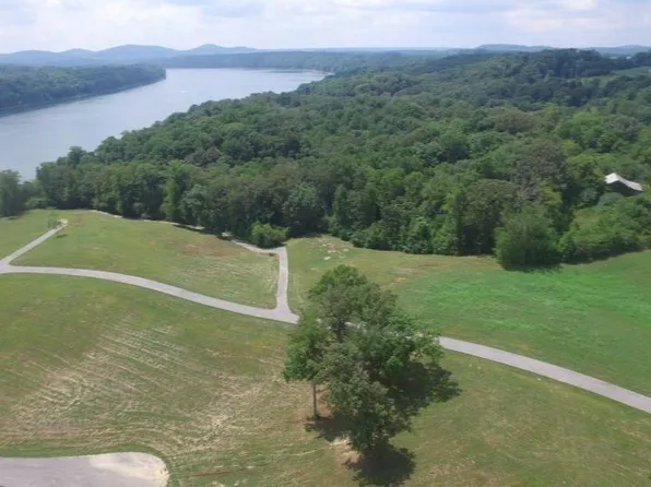 26 Kimber Dr, Nancy, KY 42544