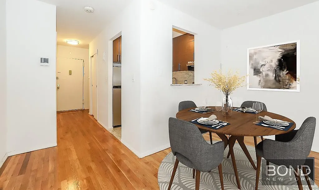 214 East 24th Street — Photo 2