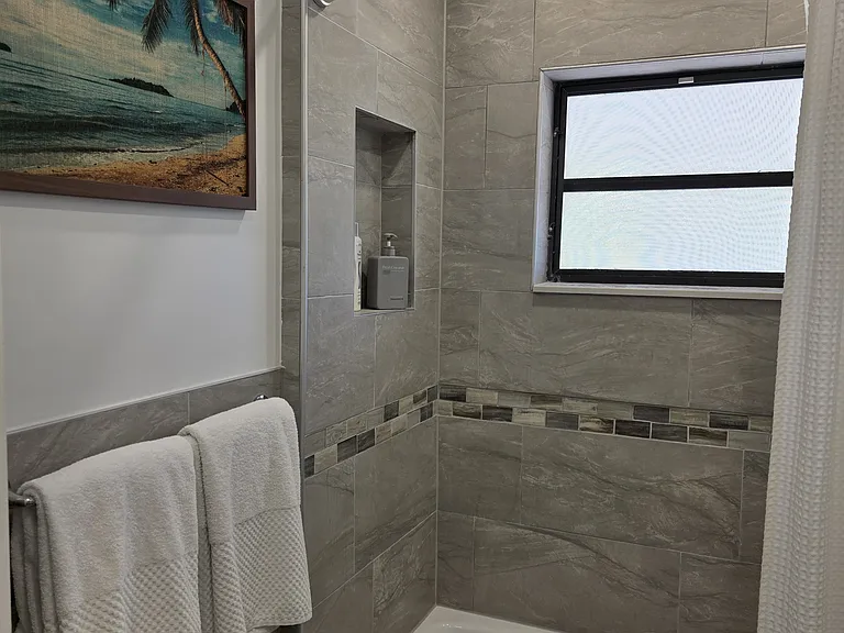 203 Aberdeen Ct — Photo 12
