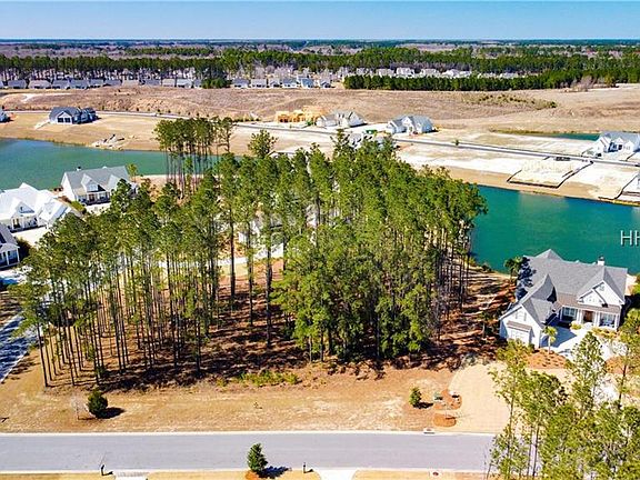 4th image of 459 Lake Bluff Dr