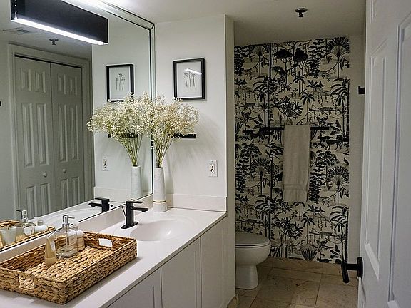 Downstairs bathroom 