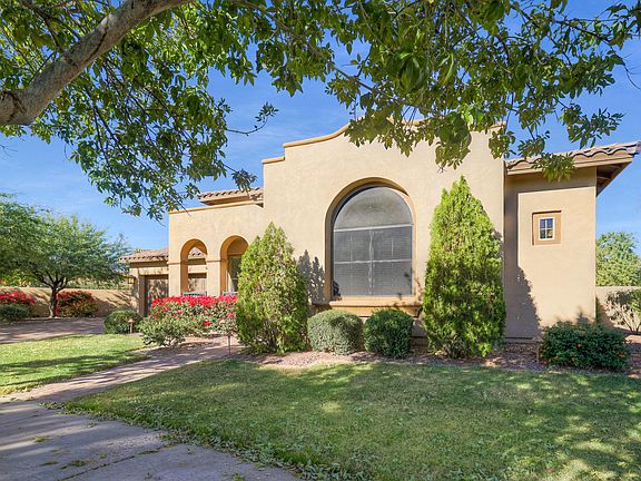 5th image of 20489 W Walton Dr