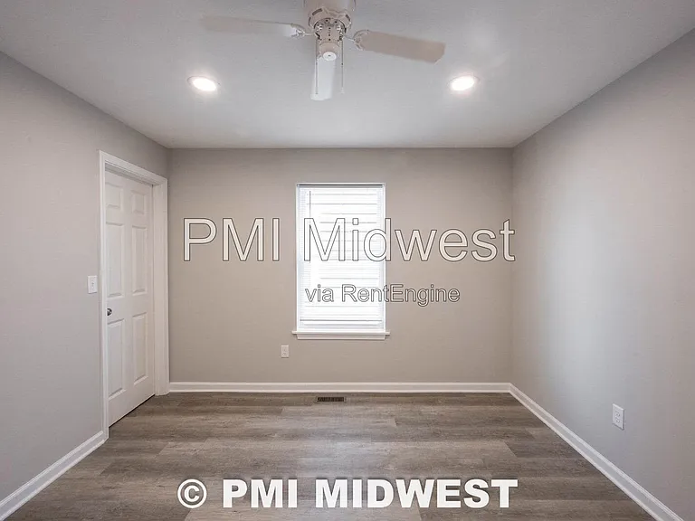 420 S Hamilton Ave #A — Photo 15