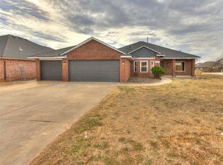 8709 Woodbend Dr, Oklahoma City, OK 73135