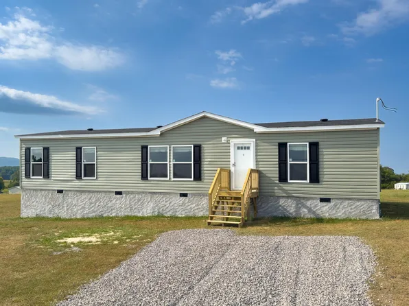 50 Jonathan Dr, Chatsworth, GA 30705