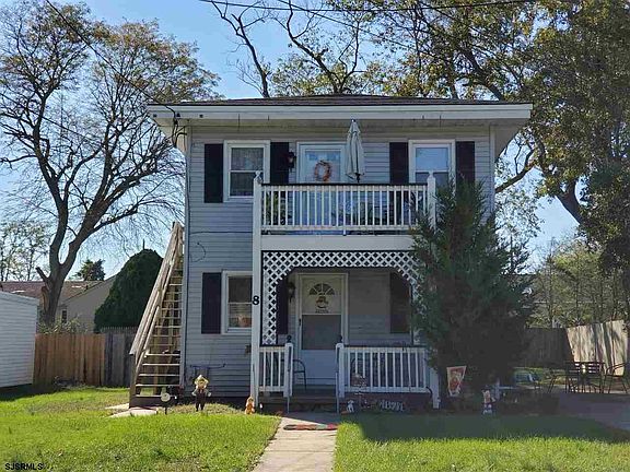 2nd image of 8 Saint Andrews Pl