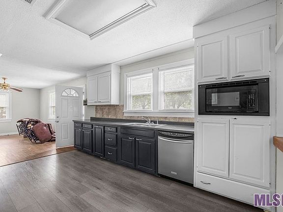 4th image of 29781 Park St
