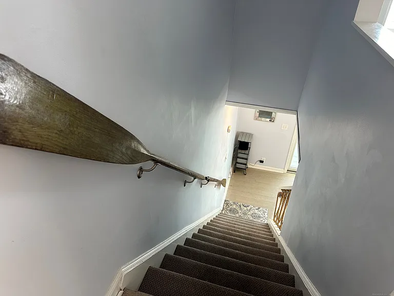 2149 Fairfield Beach Rd — Photo 27