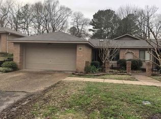 61 Shore Dr, Clinton, MS 39056